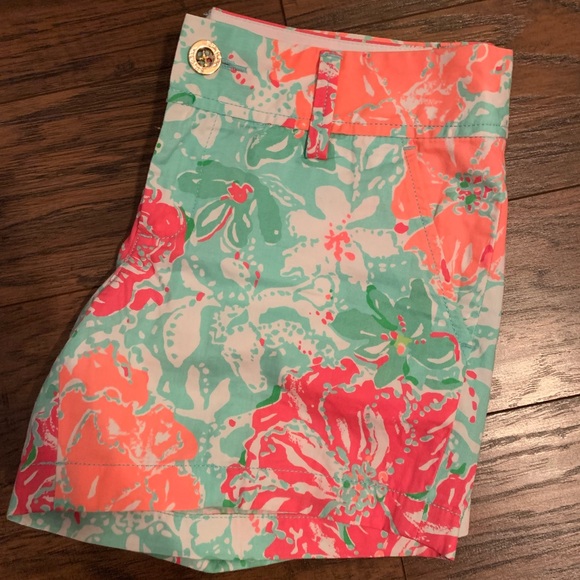 Lilly Pulitzer Shorts - Picture 1 of 5